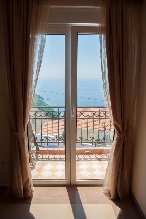 Apartments Villa Sveti Nikola Budva Phòng bức ảnh